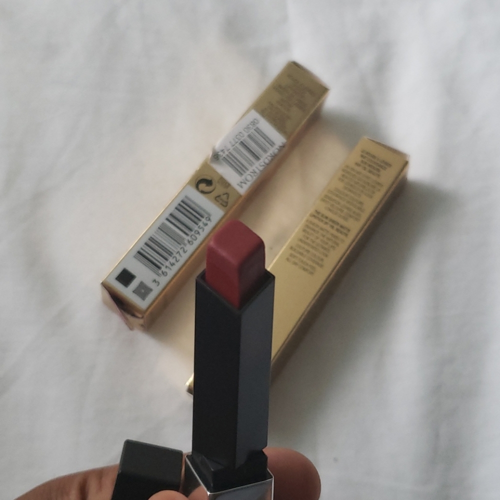 Lipsticks - Picture 4 of 5